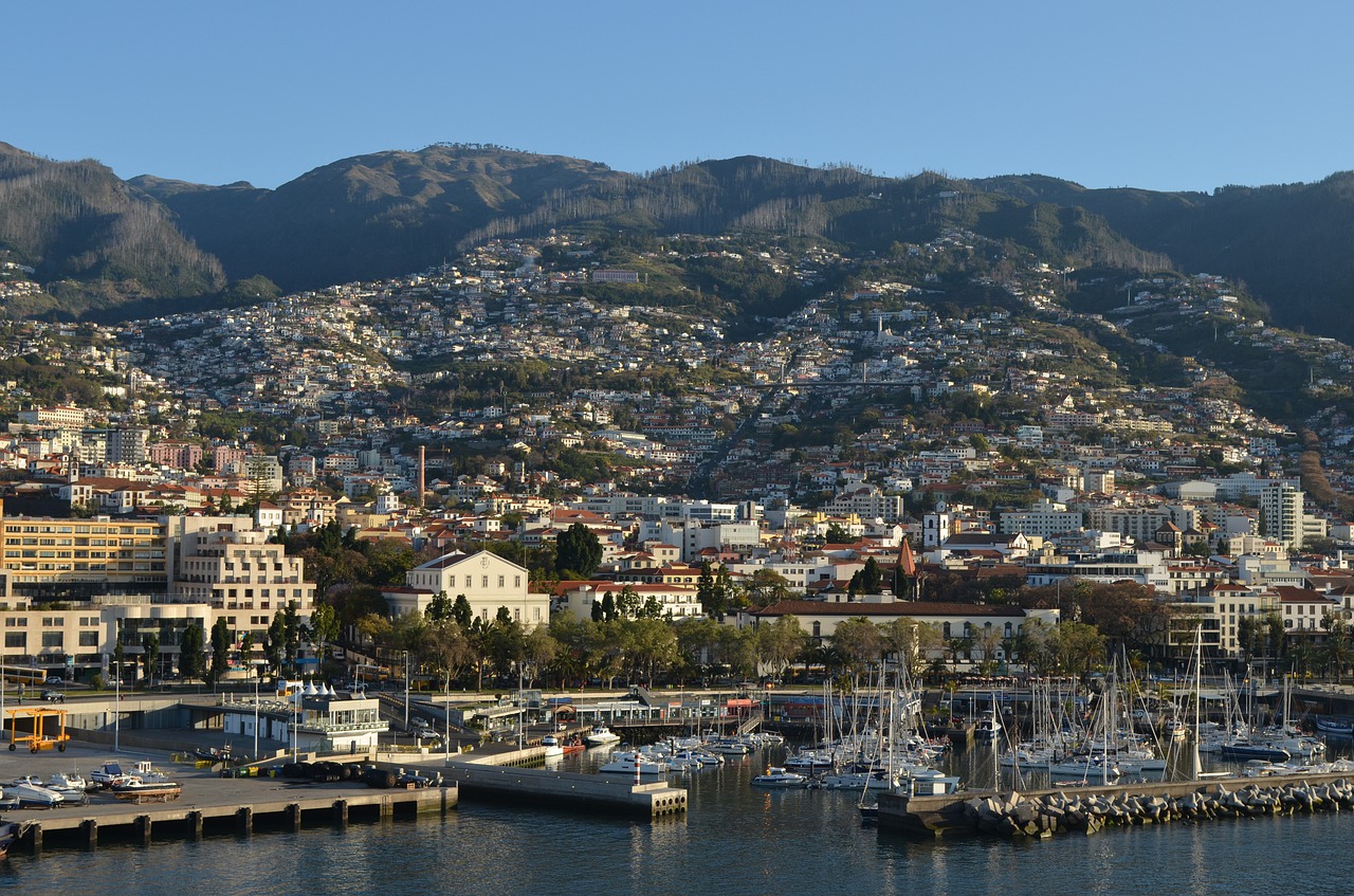 Kryssningen fortsätter med ett stopp i Madeira. Sedan seglar vi över Atlanten 2023